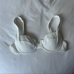 Elegant Textured White Swim Wear Bra